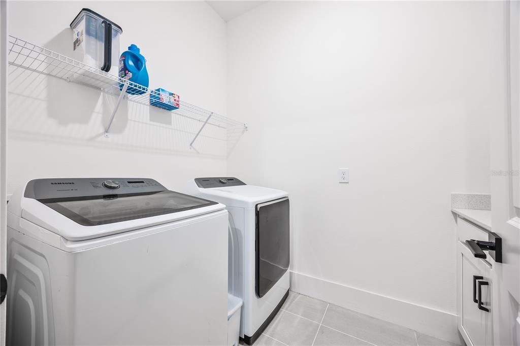 En Venta: $1,999,000 (6 camas, 5 baños, 5248 Pies cuadrados)