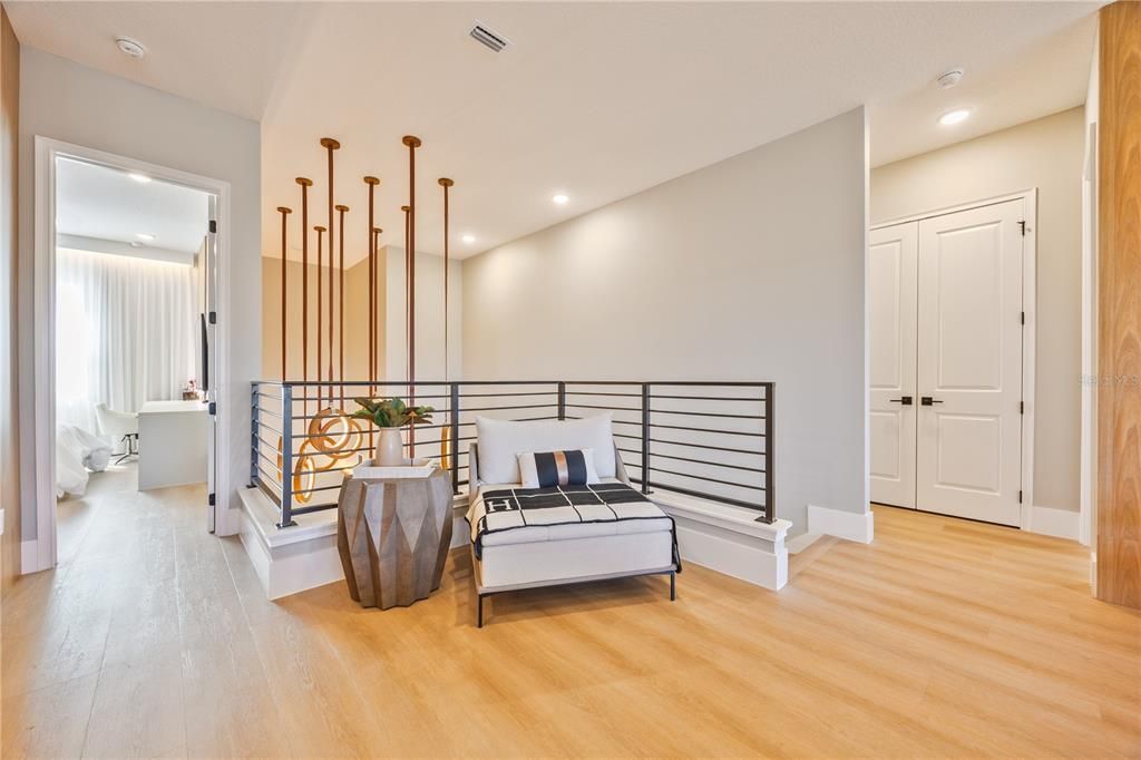 En Venta: $1,999,000 (6 camas, 5 baños, 5248 Pies cuadrados)