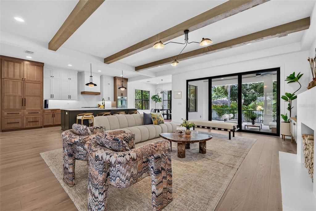 En Venta: $2,200,000 (5 camas, 4 baños, 4137 Pies cuadrados)