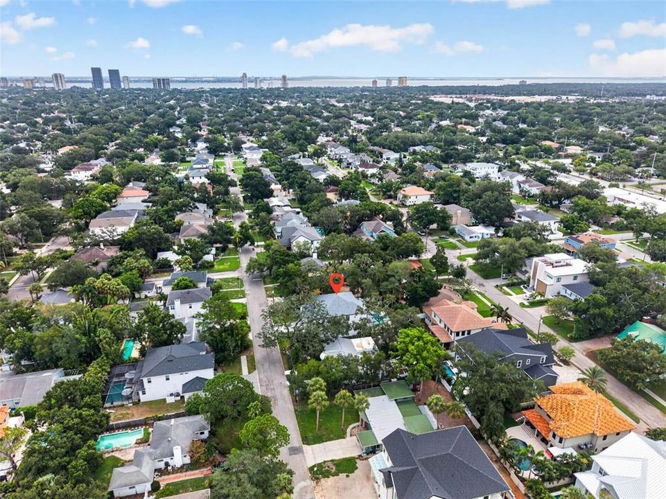 En Venta: $2,200,000 (5 camas, 4 baños, 4137 Pies cuadrados)