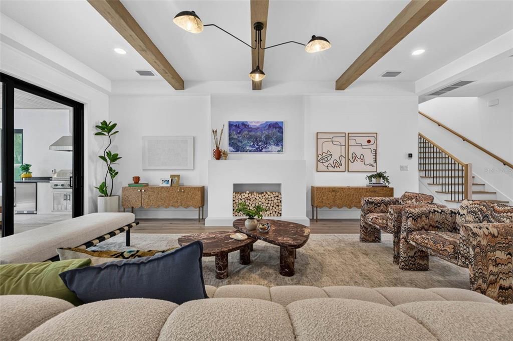 En Venta: $2,200,000 (5 camas, 4 baños, 4137 Pies cuadrados)