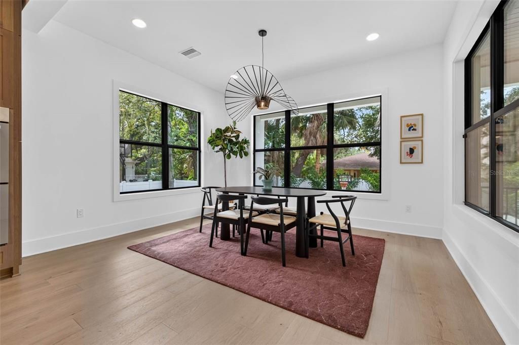 En Venta: $2,200,000 (5 camas, 4 baños, 4137 Pies cuadrados)