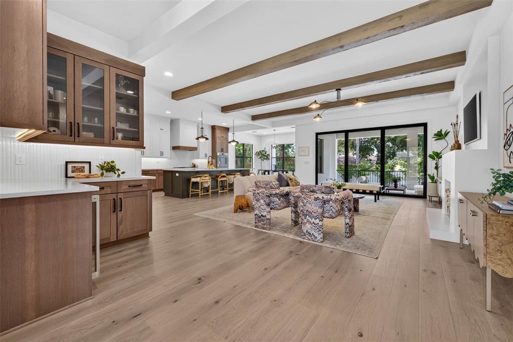 En Venta: $2,200,000 (5 camas, 4 baños, 4137 Pies cuadrados)