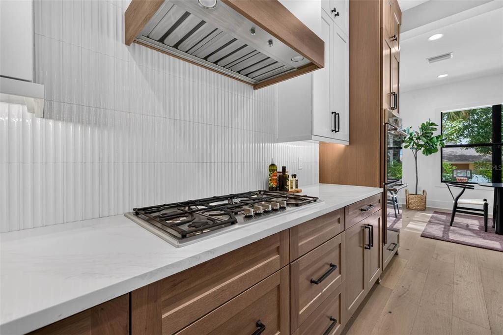 En Venta: $2,200,000 (5 camas, 4 baños, 4137 Pies cuadrados)