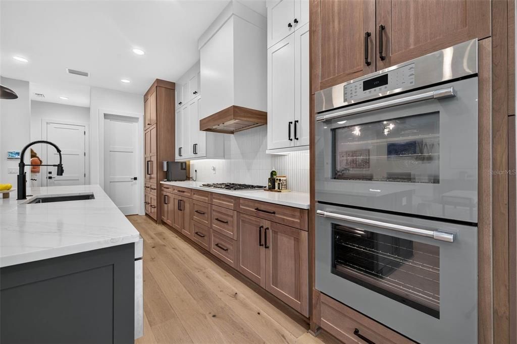 En Venta: $2,200,000 (5 camas, 4 baños, 4137 Pies cuadrados)