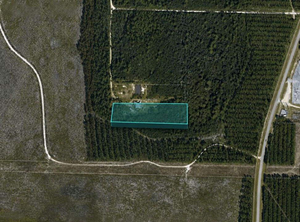 En Venta: $35,000 (2.50 acres)