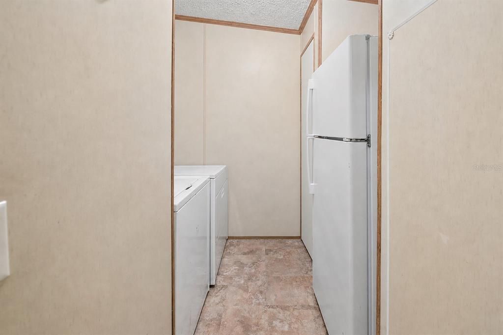 На продажу: $245,000 (3 спален, 2 ванн, 1566 Квадратных фут)