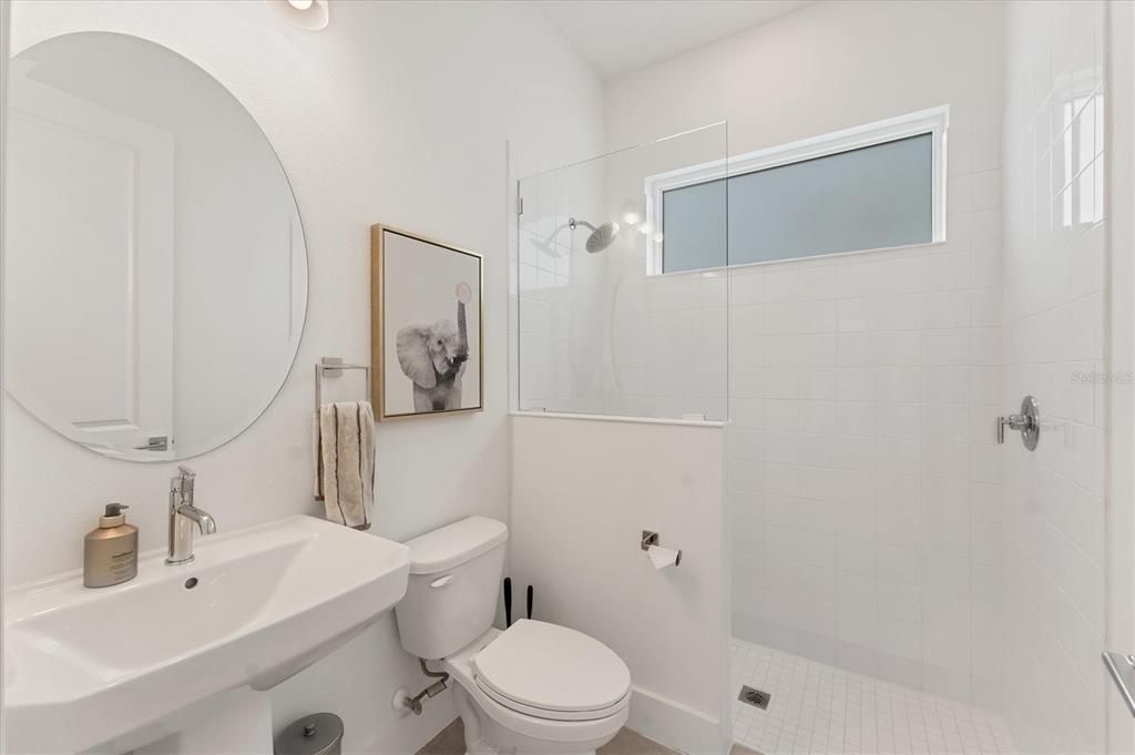 В аренду: $9,500 (4 спален, 5 ванн, 3867 Квадратных фут)