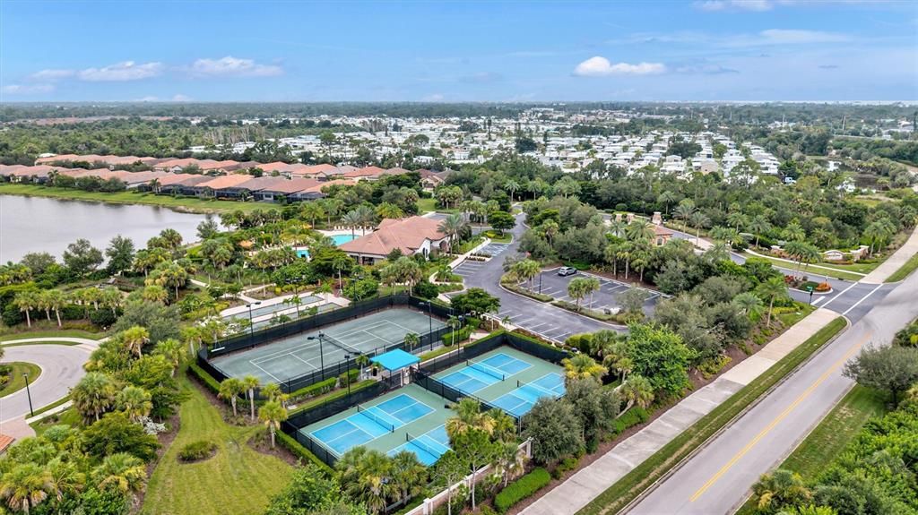 For Sale: $848,600 (3 beds, 3 baths, 2340 Square Feet)