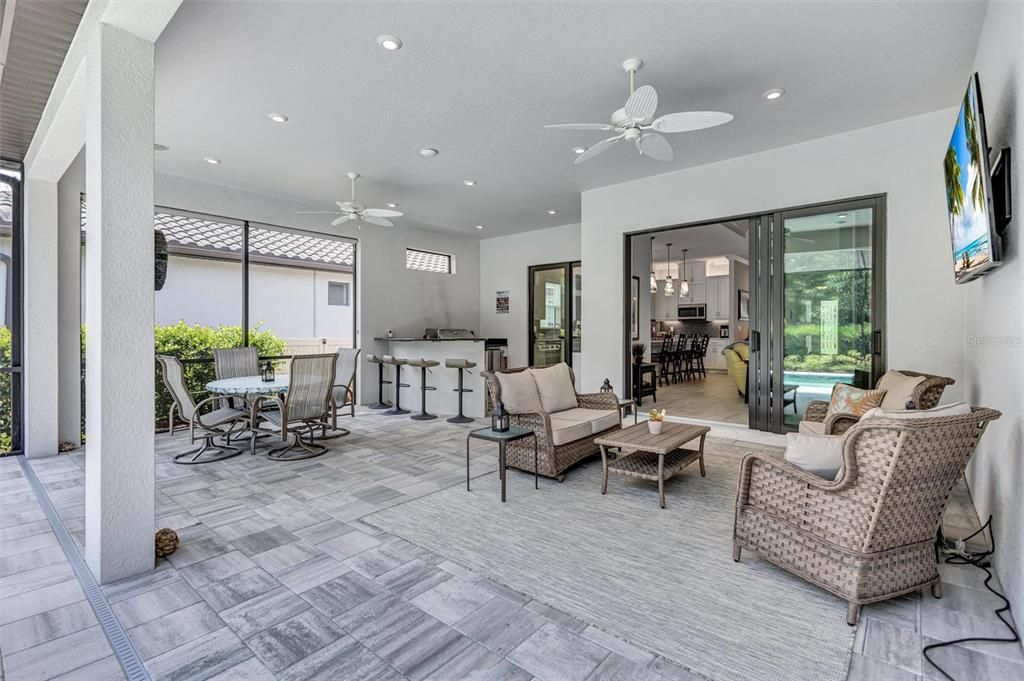 For Sale: $848,600 (3 beds, 3 baths, 2340 Square Feet)