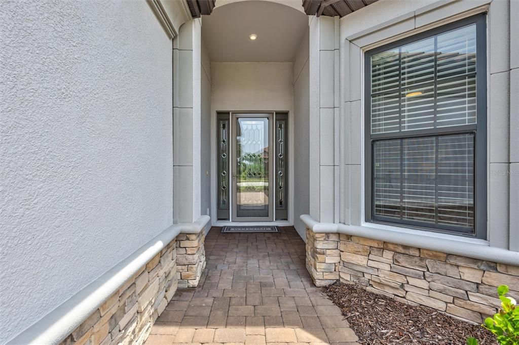 For Sale: $848,600 (3 beds, 3 baths, 2340 Square Feet)