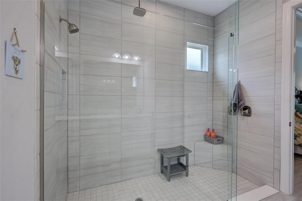 For Sale: $848,600 (3 beds, 3 baths, 2340 Square Feet)