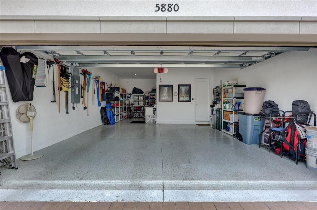 For Sale: $848,600 (3 beds, 3 baths, 2340 Square Feet)