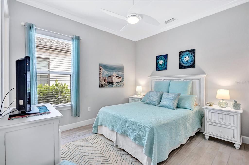 For Sale: $848,600 (3 beds, 3 baths, 2340 Square Feet)