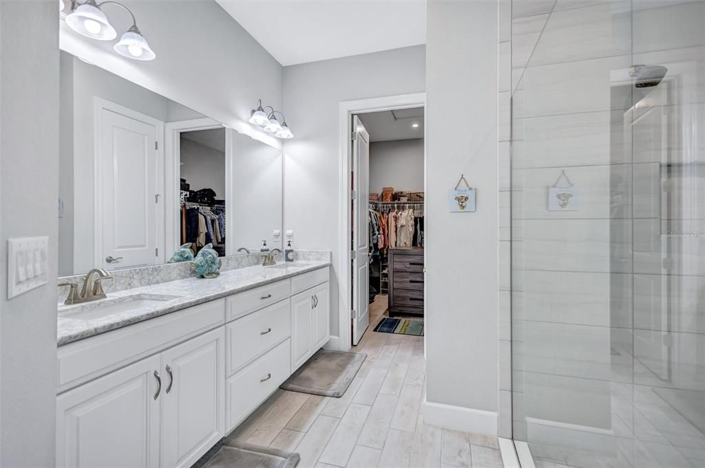 For Sale: $848,600 (3 beds, 3 baths, 2340 Square Feet)