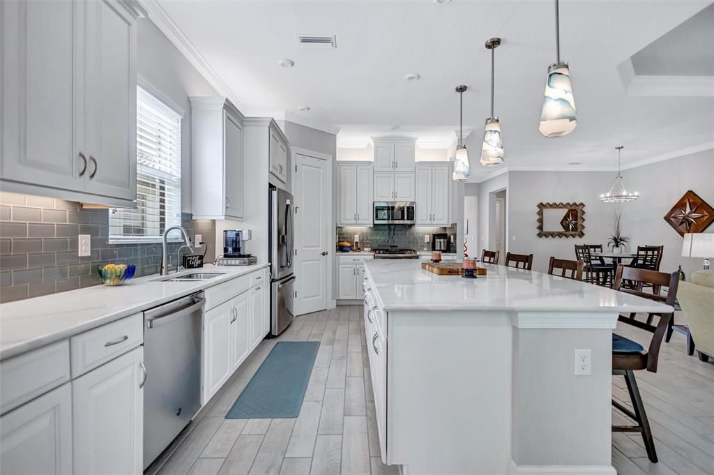 For Sale: $848,600 (3 beds, 3 baths, 2340 Square Feet)