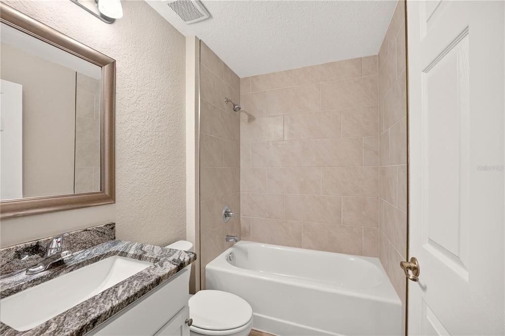 На продажу: $424,900 (4 спален, 0 ванн, 2008 Квадратных фут)