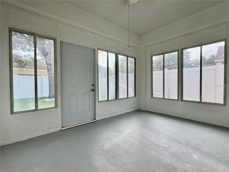 В аренду: $2,950 (3 спален, 2 ванн, 1691 Квадратных фут)