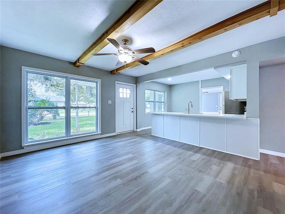 En Venta: $239,900 (3 camas, 2 baños, 1284 Pies cuadrados)