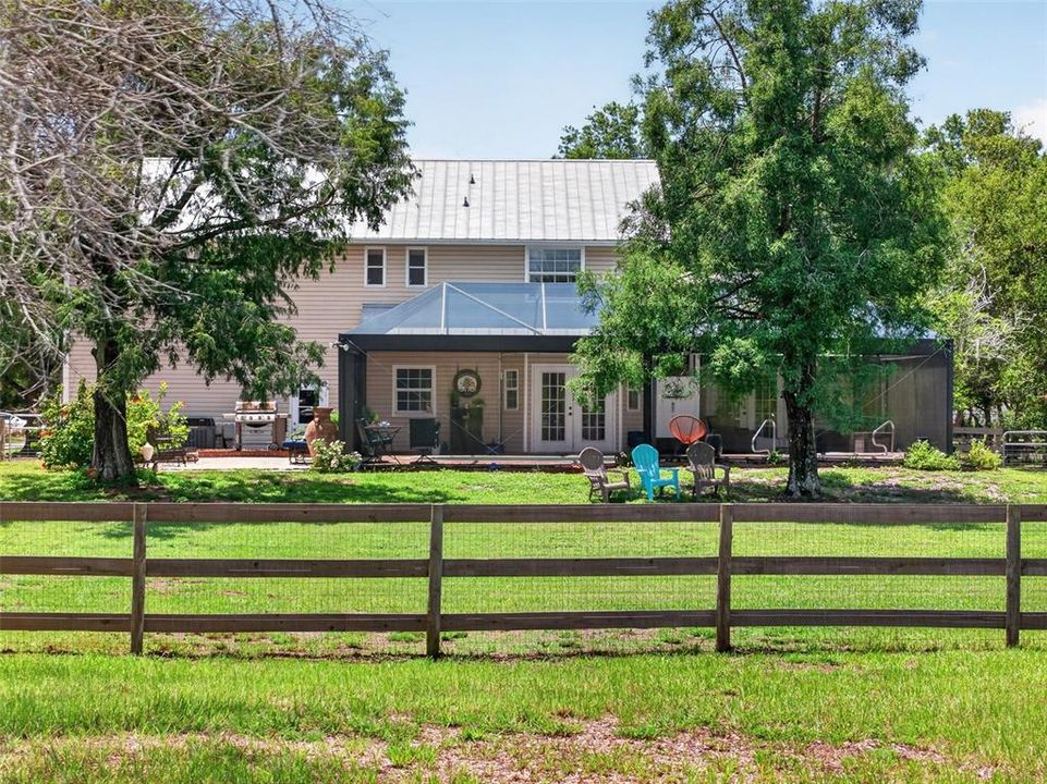 For Sale: $675,000 (4 beds, 2 baths, 2284 Square Feet)