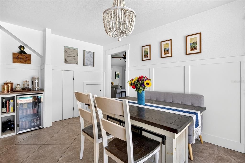 For Sale: $675,000 (4 beds, 2 baths, 2284 Square Feet)