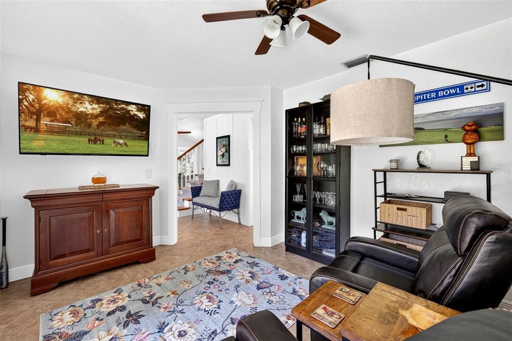 For Sale: $675,000 (4 beds, 2 baths, 2284 Square Feet)