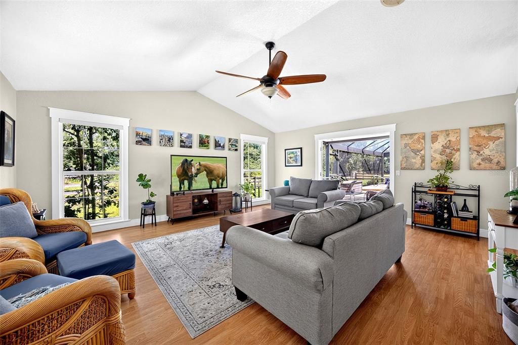 For Sale: $675,000 (4 beds, 2 baths, 2284 Square Feet)