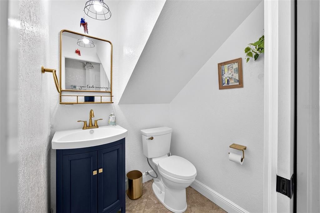For Sale: $675,000 (4 beds, 2 baths, 2284 Square Feet)