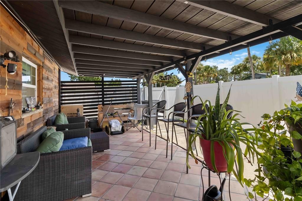 For Rent: $2,600 (3 beds, 2 baths, 1259 Square Feet)