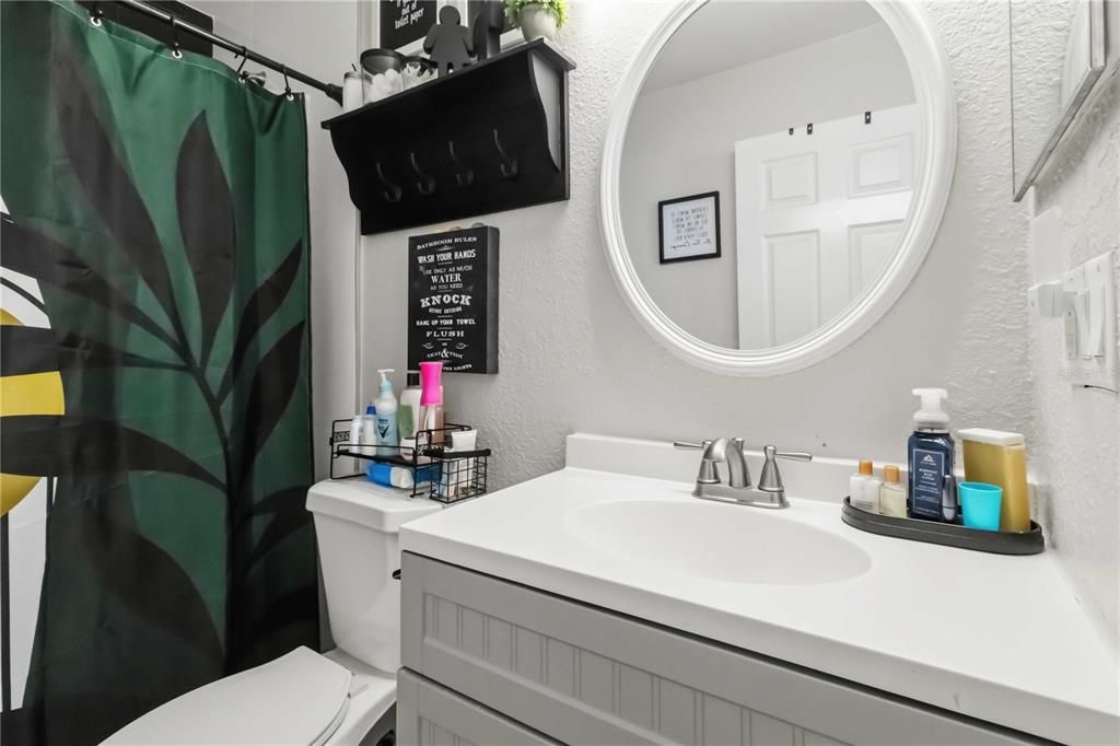 For Rent: $2,600 (3 beds, 2 baths, 1259 Square Feet)