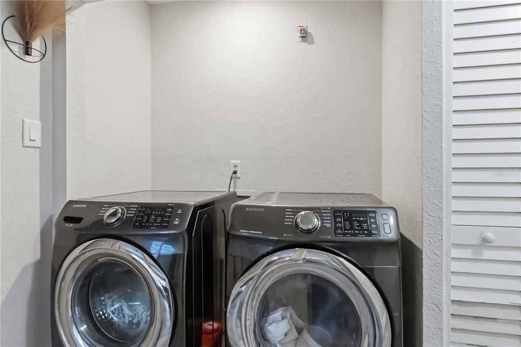 For Rent: $2,600 (3 beds, 2 baths, 1259 Square Feet)
