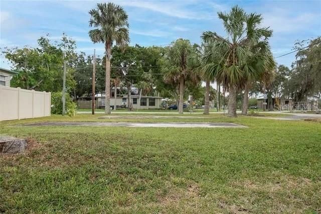 На продажу: $90,000 (0.07 acres)