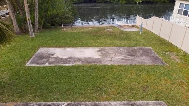 На продажу: $90,000 (0.07 acres)