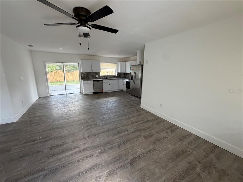En Renta: $1,899 (3 camas, 1 baños, 1300 Pies cuadrados)