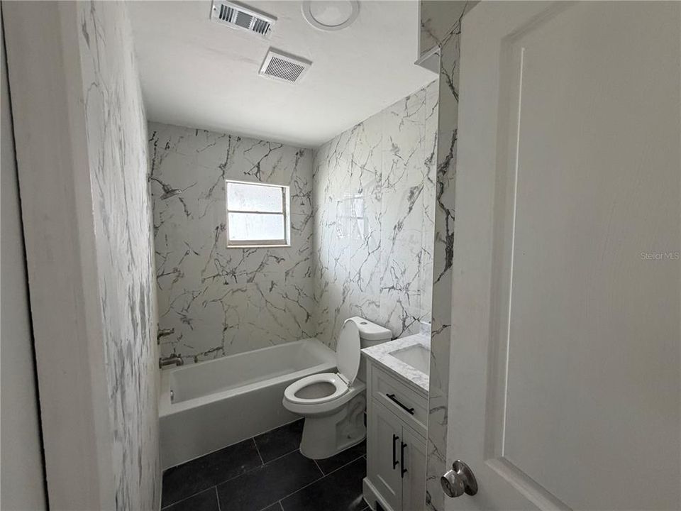 En Renta: $1,899 (3 camas, 1 baños, 1300 Pies cuadrados)