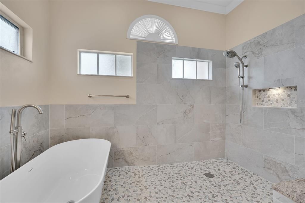 For Sale: $630,000 (4 beds, 2 baths, 2186 Square Feet)