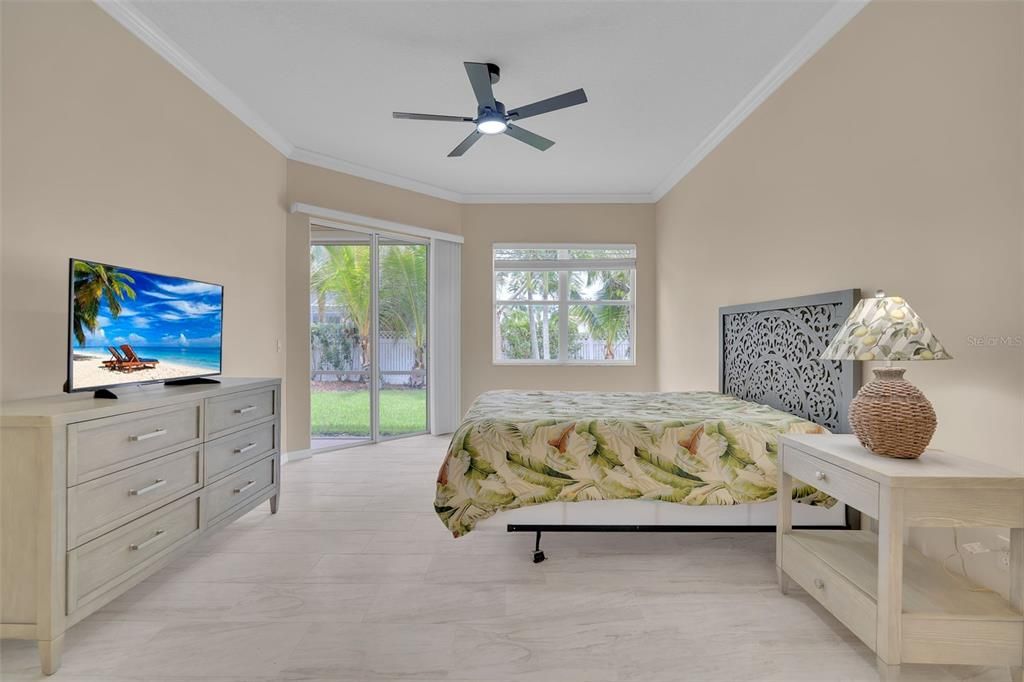 For Sale: $630,000 (4 beds, 2 baths, 2186 Square Feet)