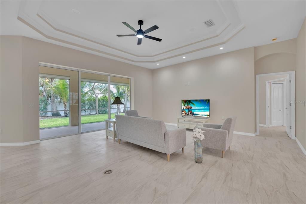 For Sale: $630,000 (4 beds, 2 baths, 2186 Square Feet)