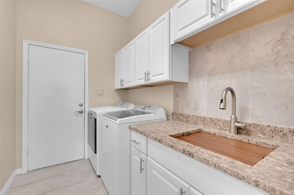 For Sale: $630,000 (4 beds, 2 baths, 2186 Square Feet)