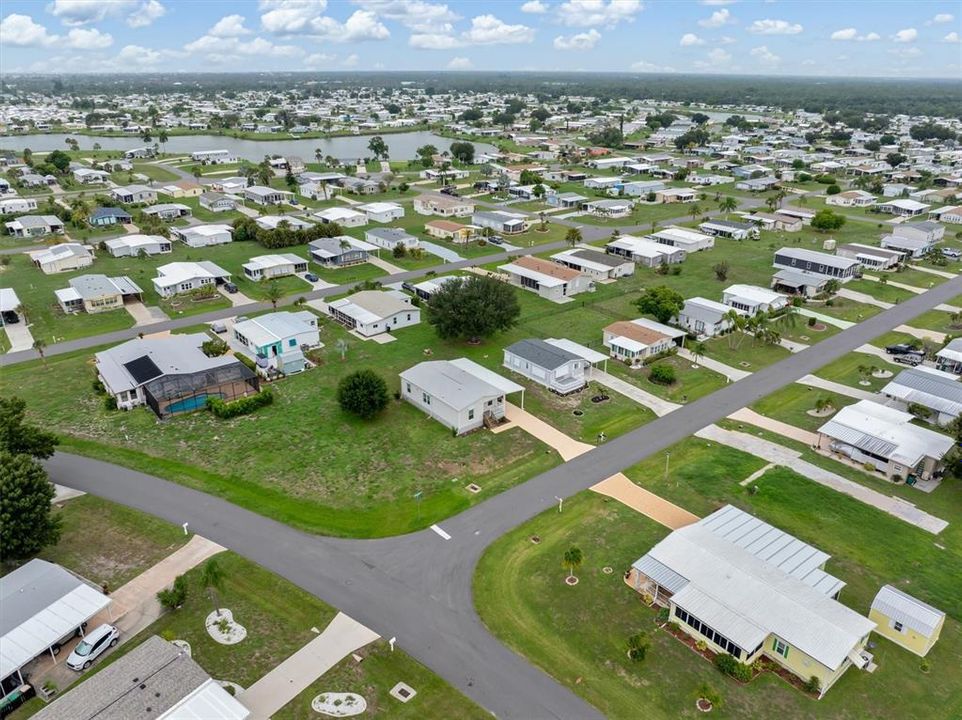 На продажу: $245,000 (3 спален, 2 ванн, 1218 Квадратных фут)