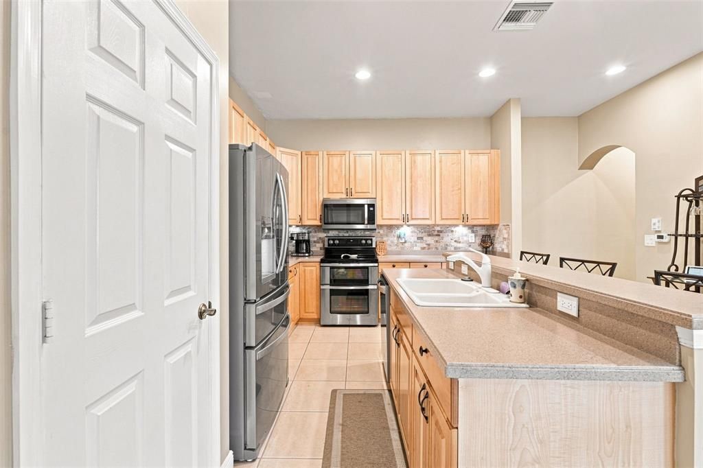 For Sale: $405,000 (3 beds, 2 baths, 1746 Square Feet)