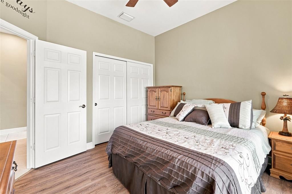 For Sale: $405,000 (3 beds, 2 baths, 1746 Square Feet)