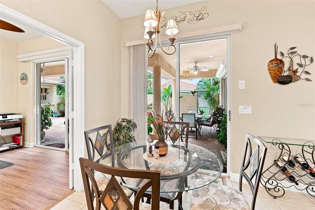 For Sale: $405,000 (3 beds, 2 baths, 1746 Square Feet)