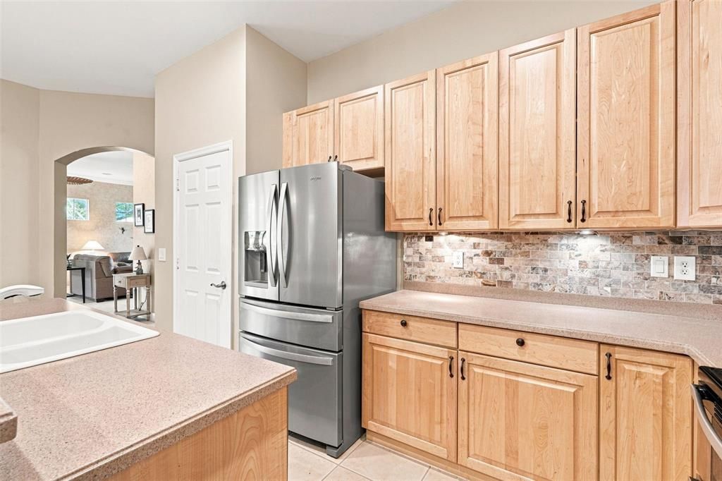 For Sale: $405,000 (3 beds, 2 baths, 1746 Square Feet)