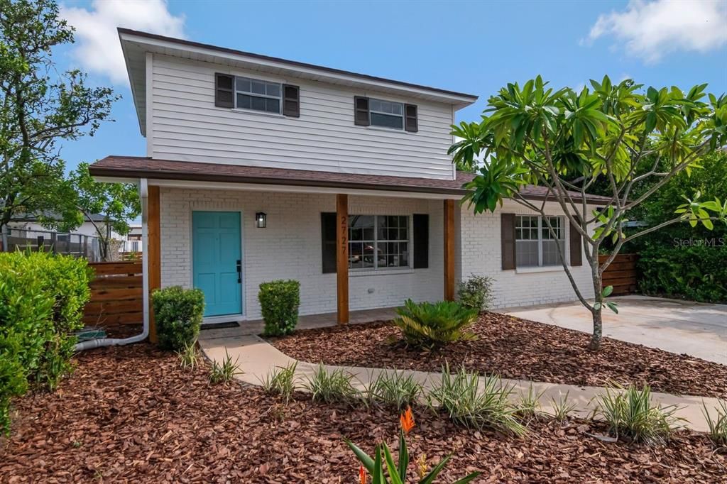 Activo con contrato: $456,900 (4 camas, 2 baños, 1644 Pies cuadrados)