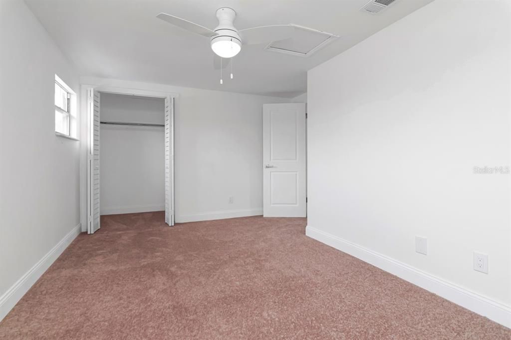 Activo con contrato: $456,900 (4 camas, 2 baños, 1644 Pies cuadrados)