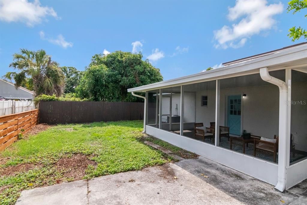 Activo con contrato: $456,900 (4 camas, 2 baños, 1644 Pies cuadrados)
