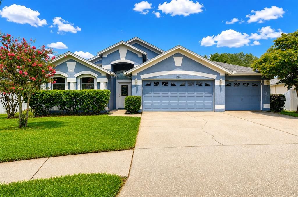 Active With Contract: $434,900 (4 beds, 2 baths, 2100 Square Feet)