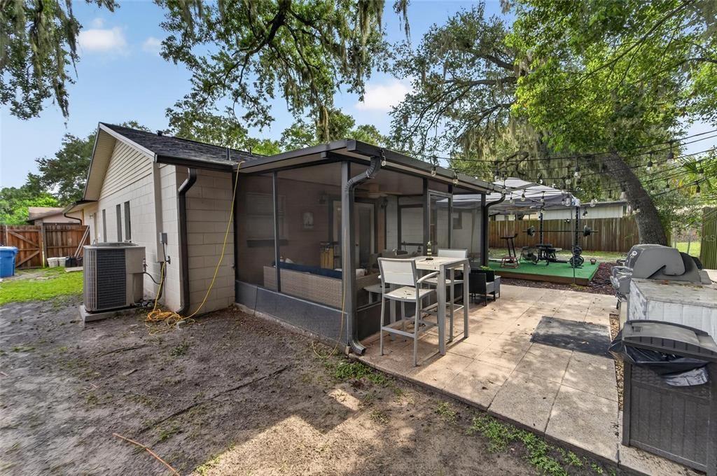 Active With Contract: $319,900 (4 beds, 2 baths, 1356 Square Feet)