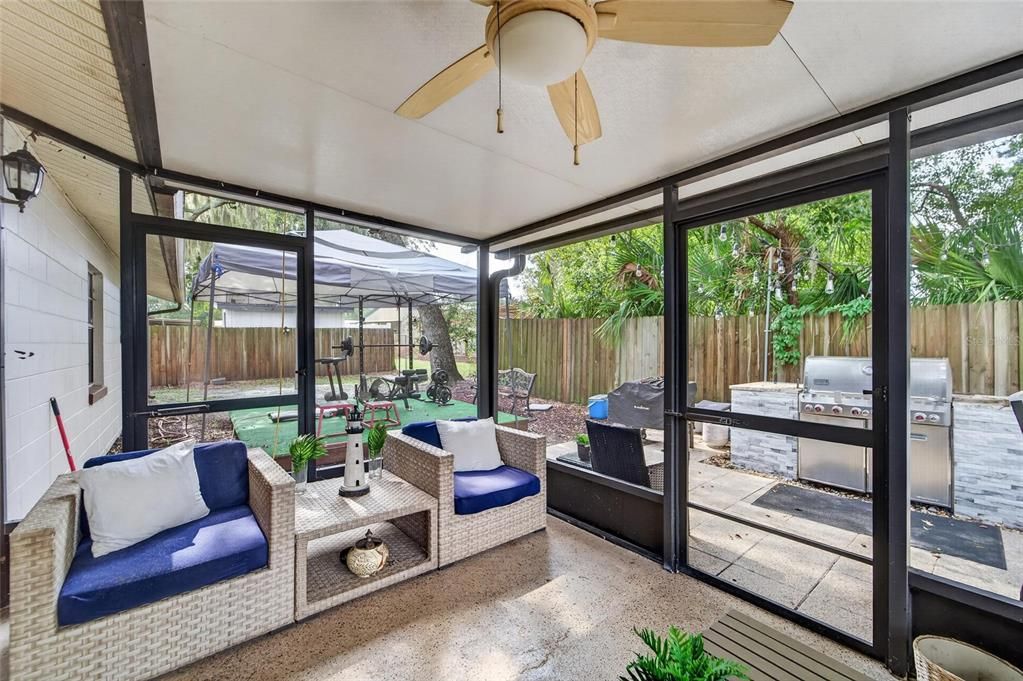 Active With Contract: $319,900 (4 beds, 2 baths, 1356 Square Feet)